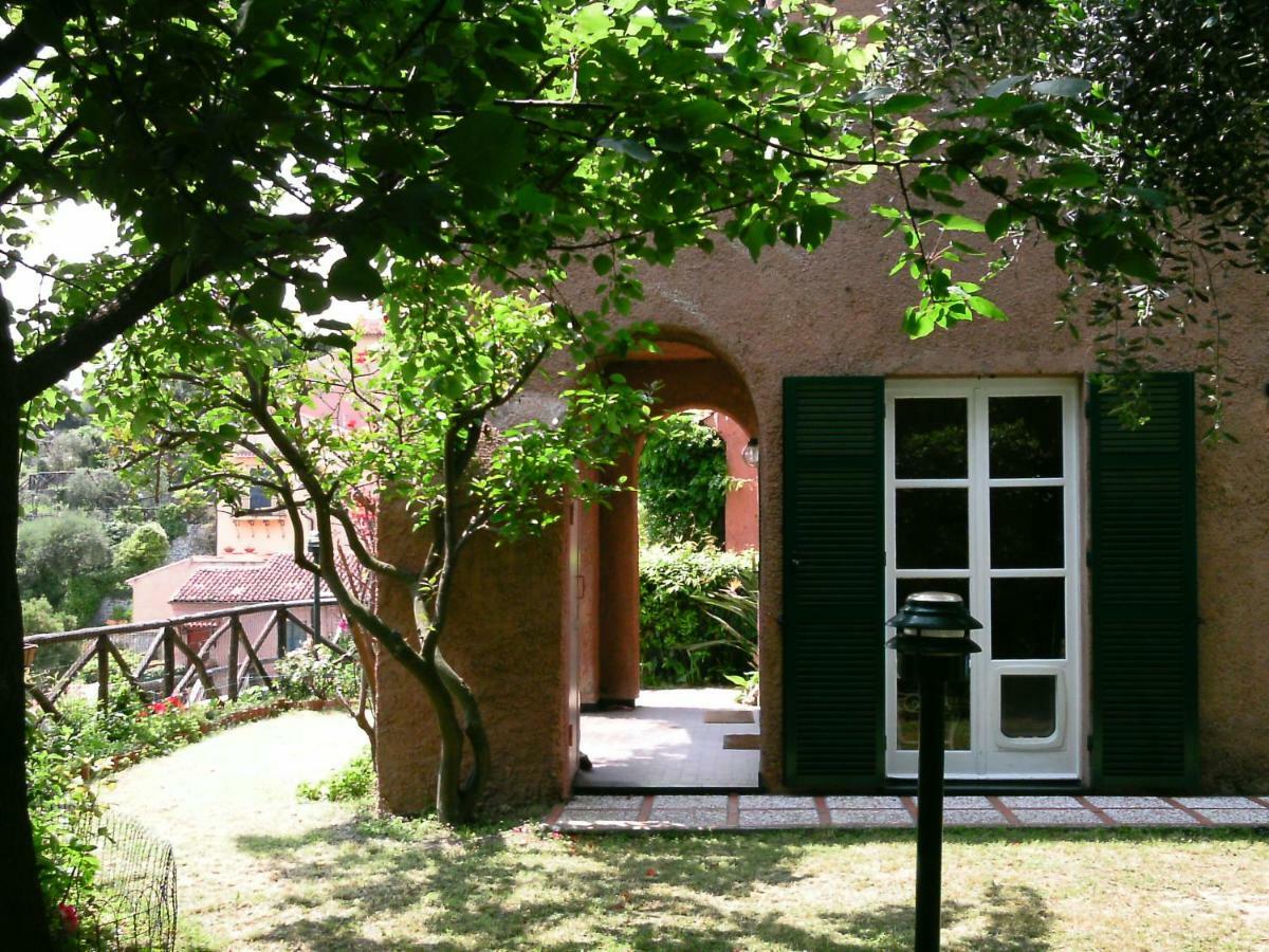 Casa Vacanze Mombrino Finale Ligure Exterior foto